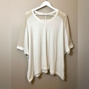 Three Bird Nest - The Nest Wild At Heart Contrast Top - Off White Chambray